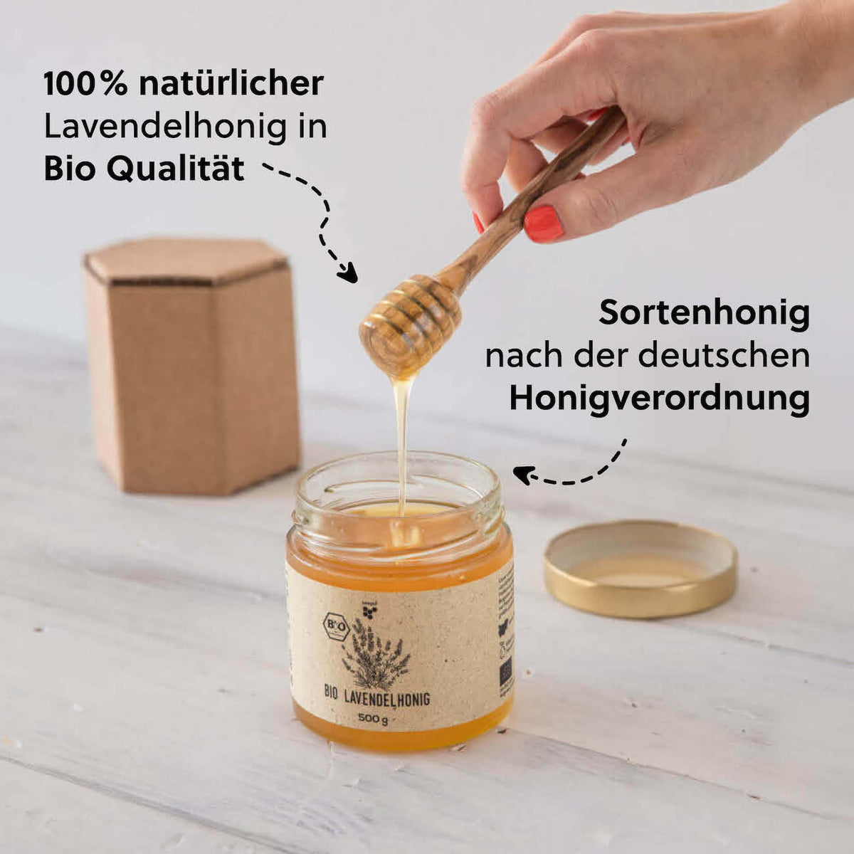 Zertifizierter Sortenhonig=>Lavendelhonig darf ein Sortenhonig nur genannt werden, wenn er die Anforderungen der Honigverordnung erfüllt. Durch eine Pollenanalyse lassen wir das bei einem auf Bienenprodukte spezialisierten Labor in Deutschland überprüfen.