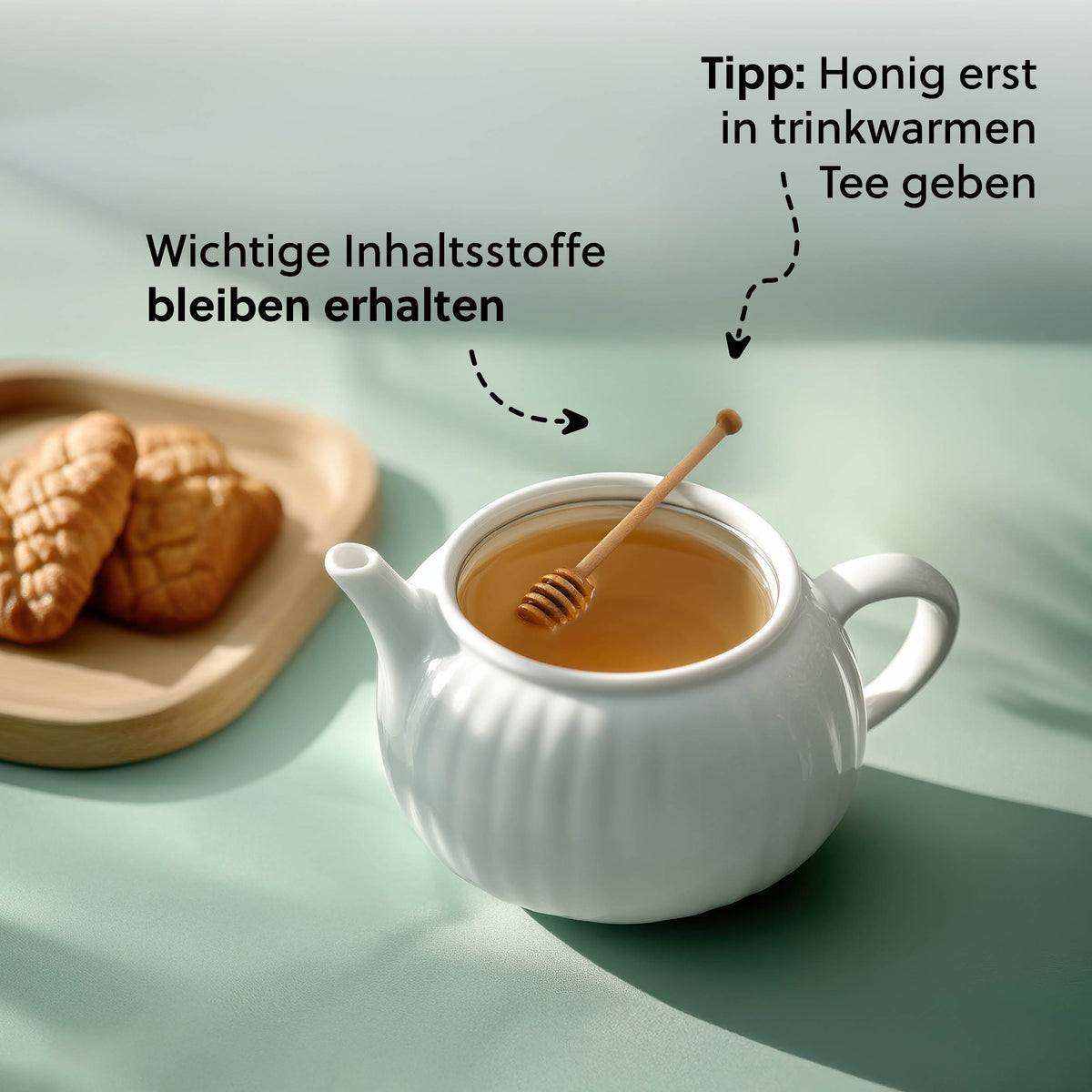 Schonende Abfüllung=>Der Manukahonig wird schonend abgefüllt, indem er nur leicht erwärmt, gesiebt, sanft gerührt und ohne Luftblasen in sterile Gläser gefüllt wird, um seine Enzyme, Aromen und Qualität zu bewahren.